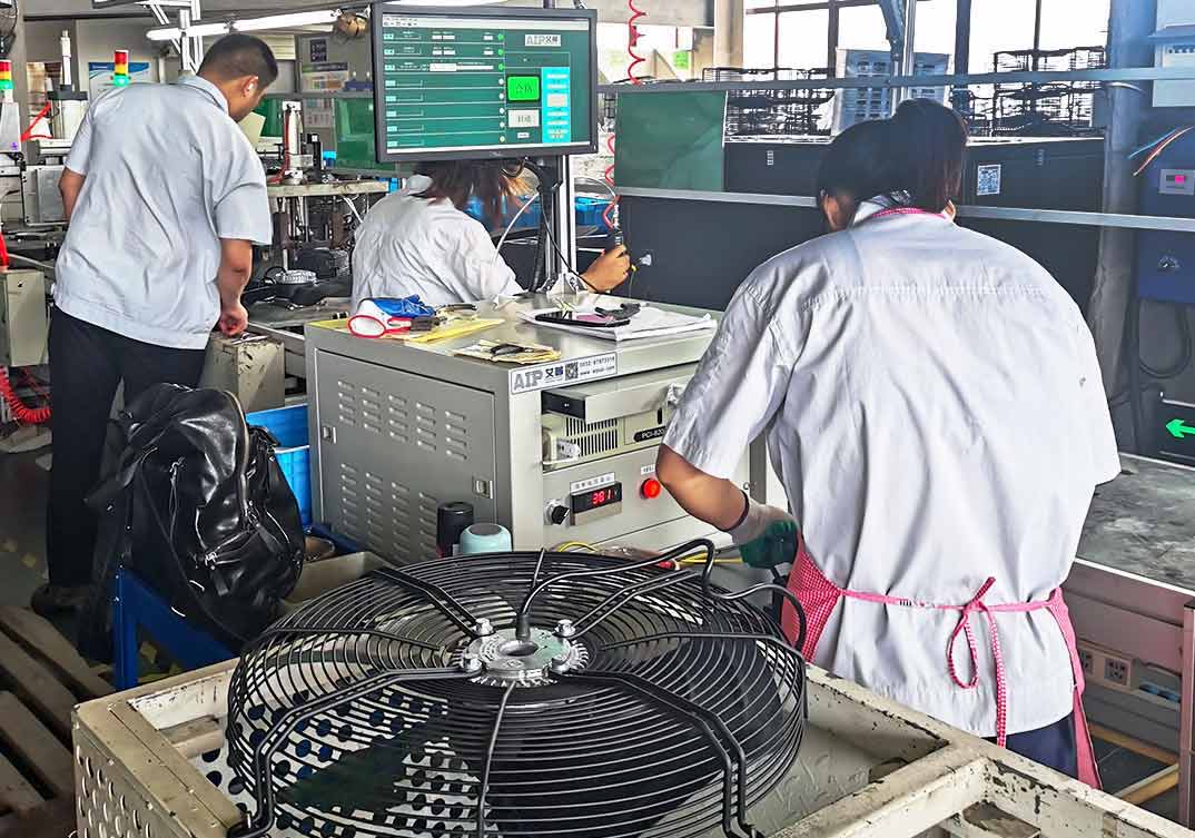 風機電機檢測儀應用現(xiàn)場—艾普智能.jpg